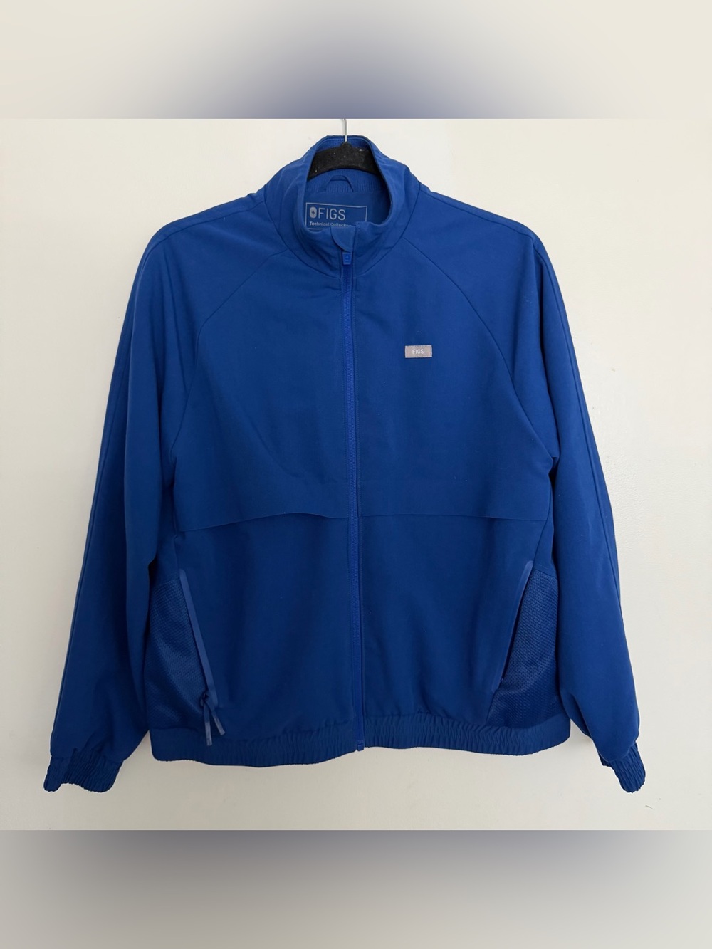 Women’s FIGS Sydney Scrub Jacket Electric Blue 2086 Size Small